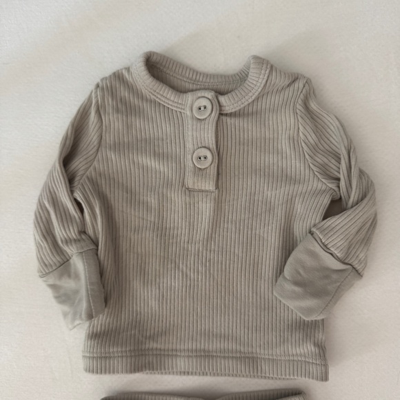 Kyte BABY Ribbed Henley Set - Picture 3 of 9